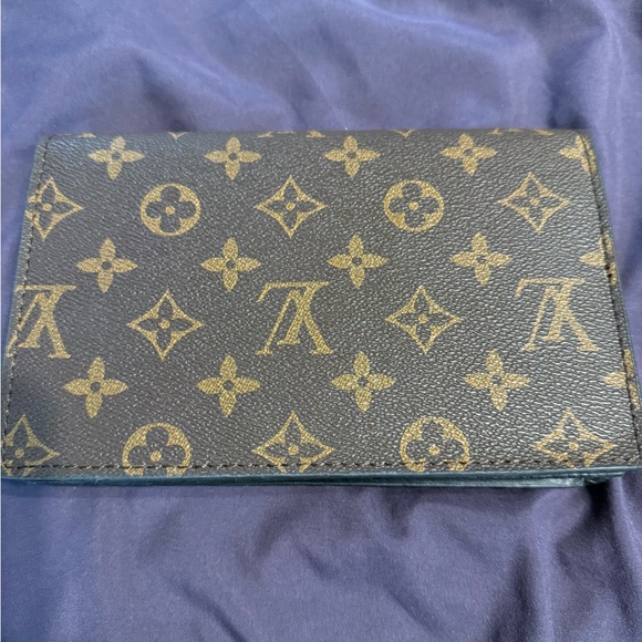 Brown Wallet - Picture 3 of 3